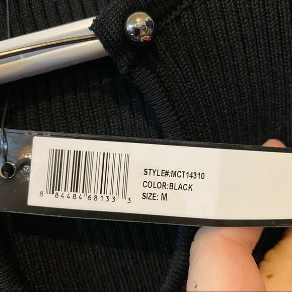 NWT Catherine Malandrino black fitted ribbed long sleeve sweater medium - Picture 6 of 8